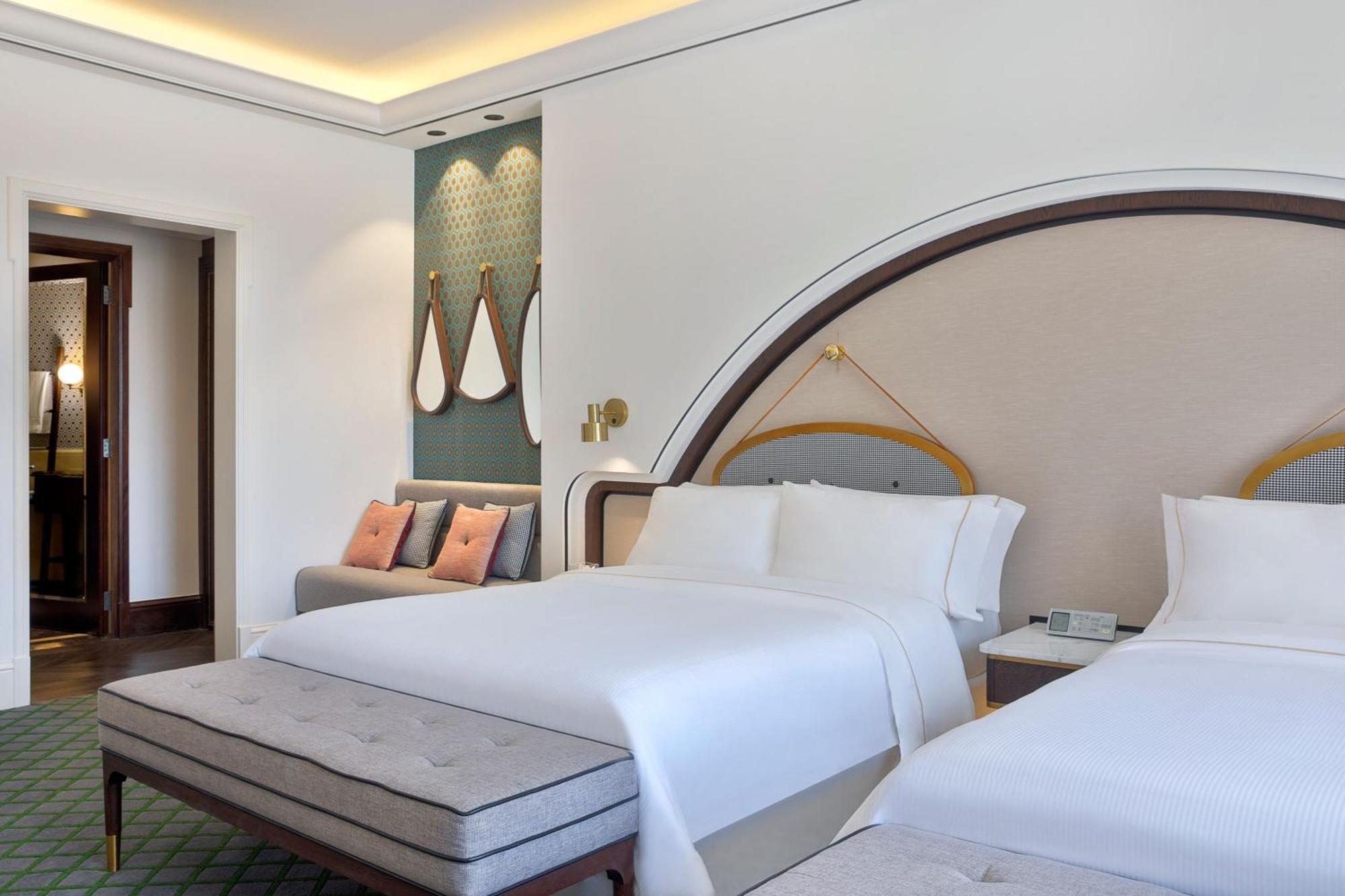 The Westin Dubai Mina Seyahi Beach Resort And Waterpark Екстериор снимка Deluxe Room