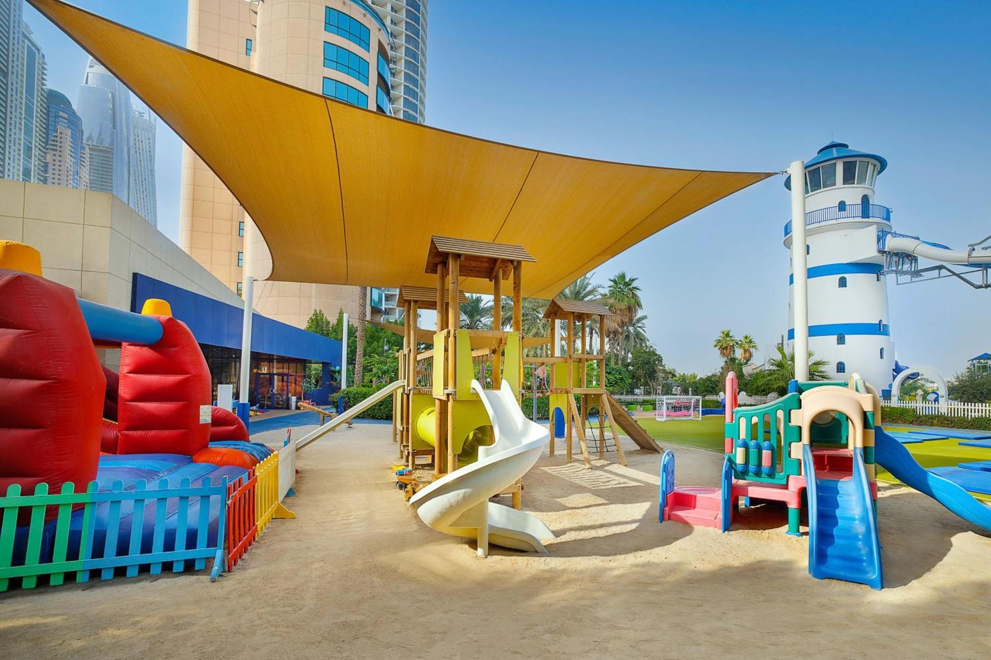 The Westin Dubai Mina Seyahi Beach Resort And Waterpark Екстериор снимка The Atlantis Waterpark