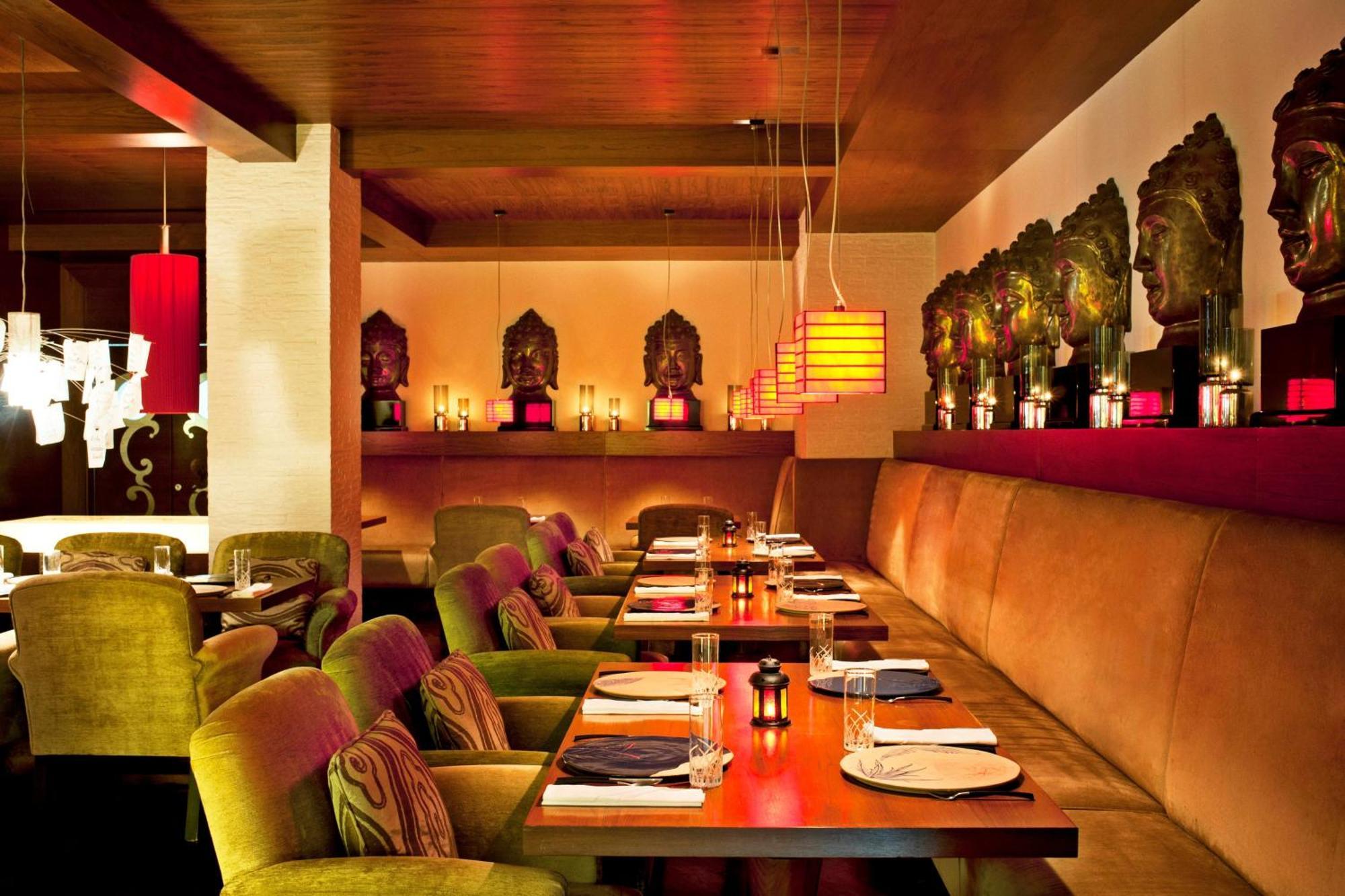 The Westin Dubai Mina Seyahi Beach Resort And Waterpark Екстериор снимка Interior of the restaurant